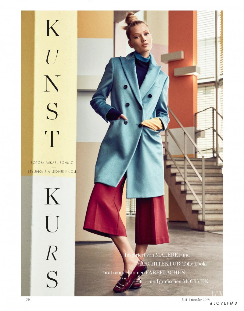 Toni Garrn featured in Kunstkurs, October 2018
