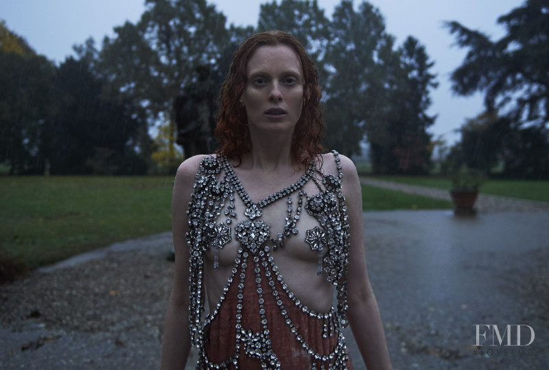 Karen Elson featured in Karen Elson, December 2018