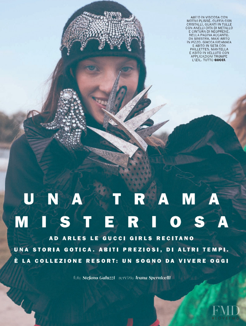 Sedona Legge featured in Una Trama Misteriosa, December 2018