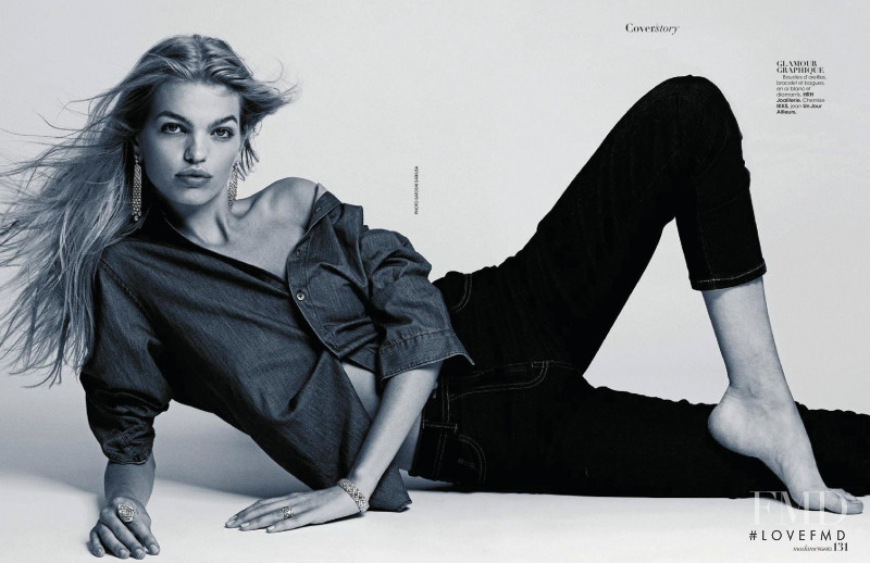 Daphne Groeneveld featured in Daphne Groeneveld La Magnétique, November 2018