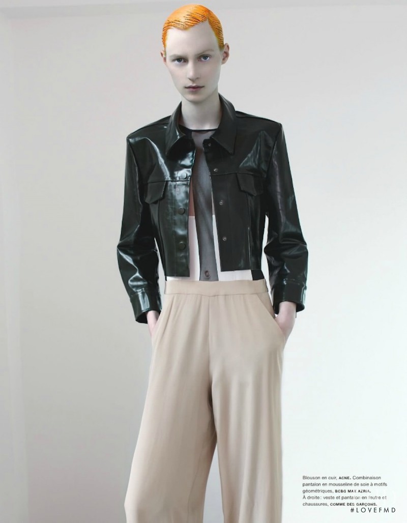 Julia Nobis featured in Graphique, September 2012
