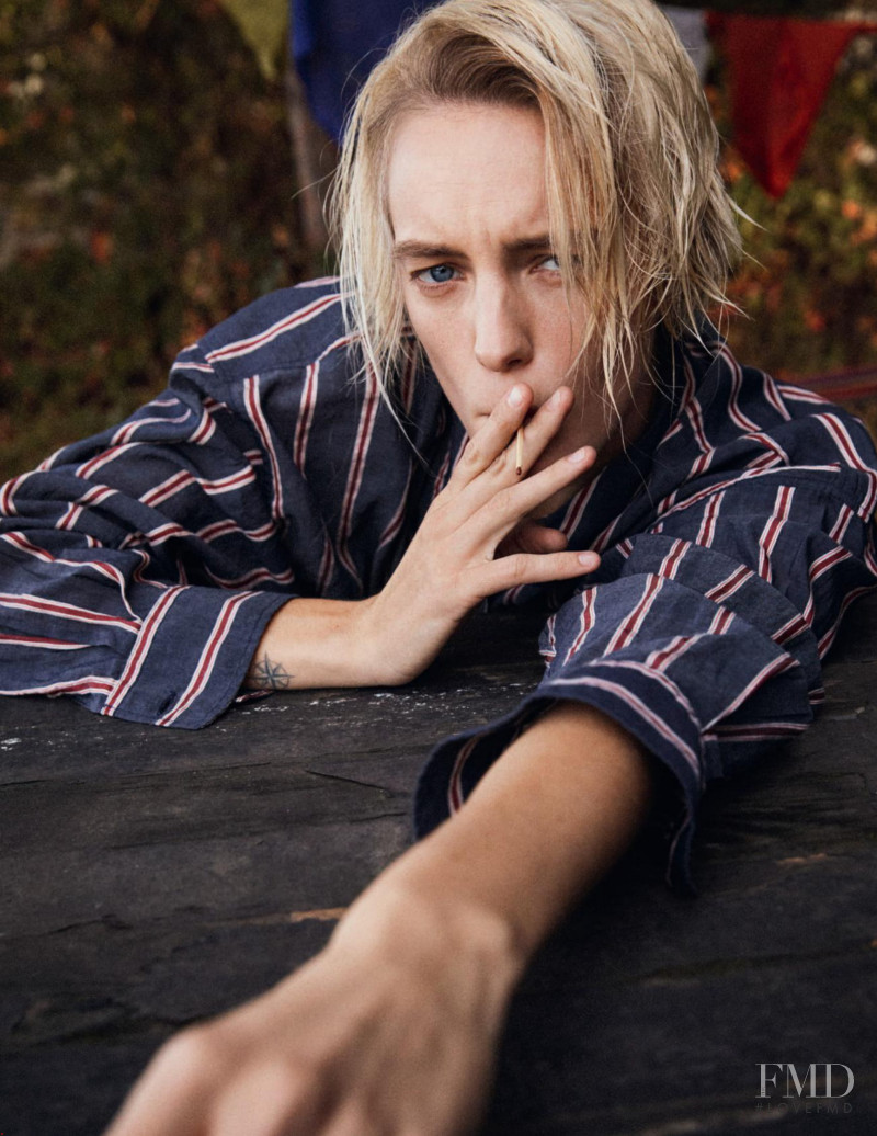 Erika Linder featured in Irrésistible, February 2019