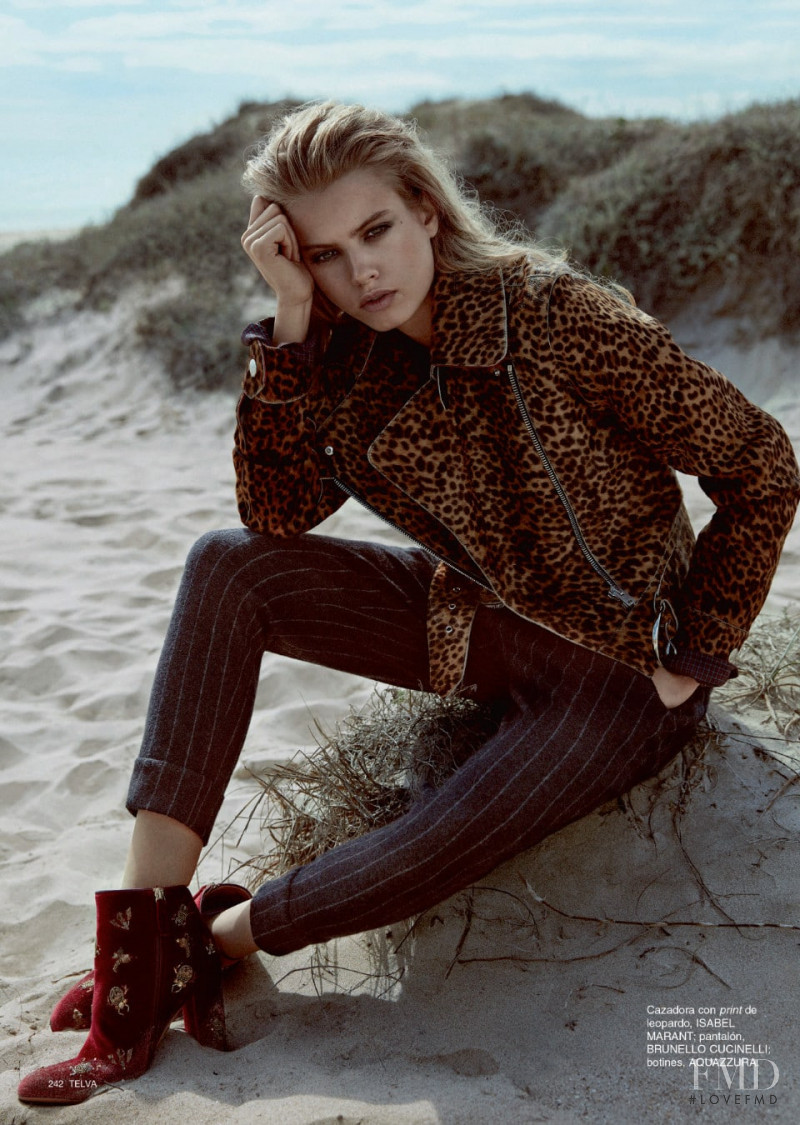 Linda Slava featured in Descifrando el nuevo Animal Print, November 2016