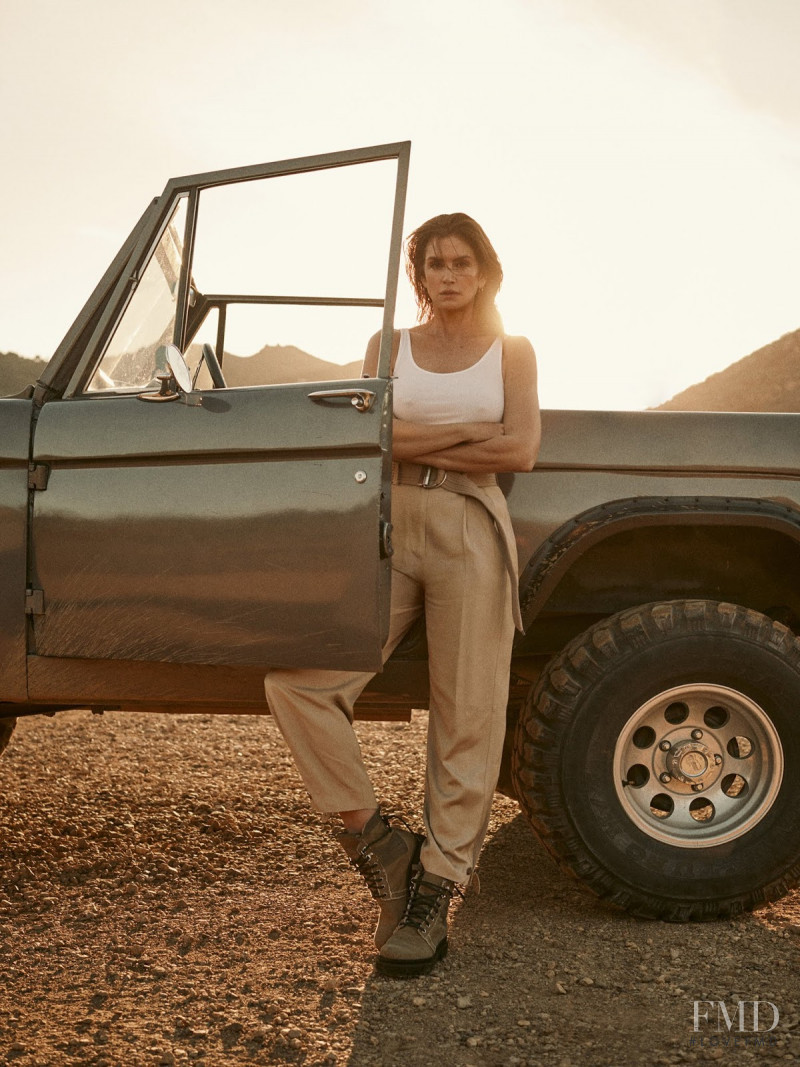 Cindy Crawford featured in Supernatural, March 2019