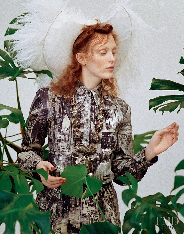 Karen Elson featured in Karen Elson, March 2019