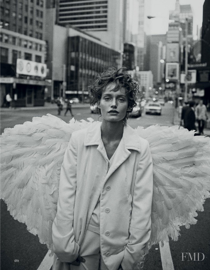 Amber Valletta featured in A Life less ordinary, March 2019