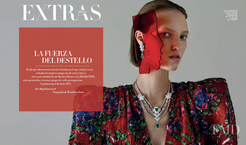 Liza Ostanina featured in La Fuerza Del Destello, January 2019