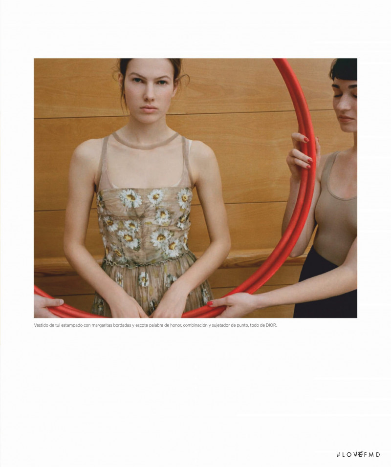 Roos Van Elk featured in La Delicadenza, March 2019