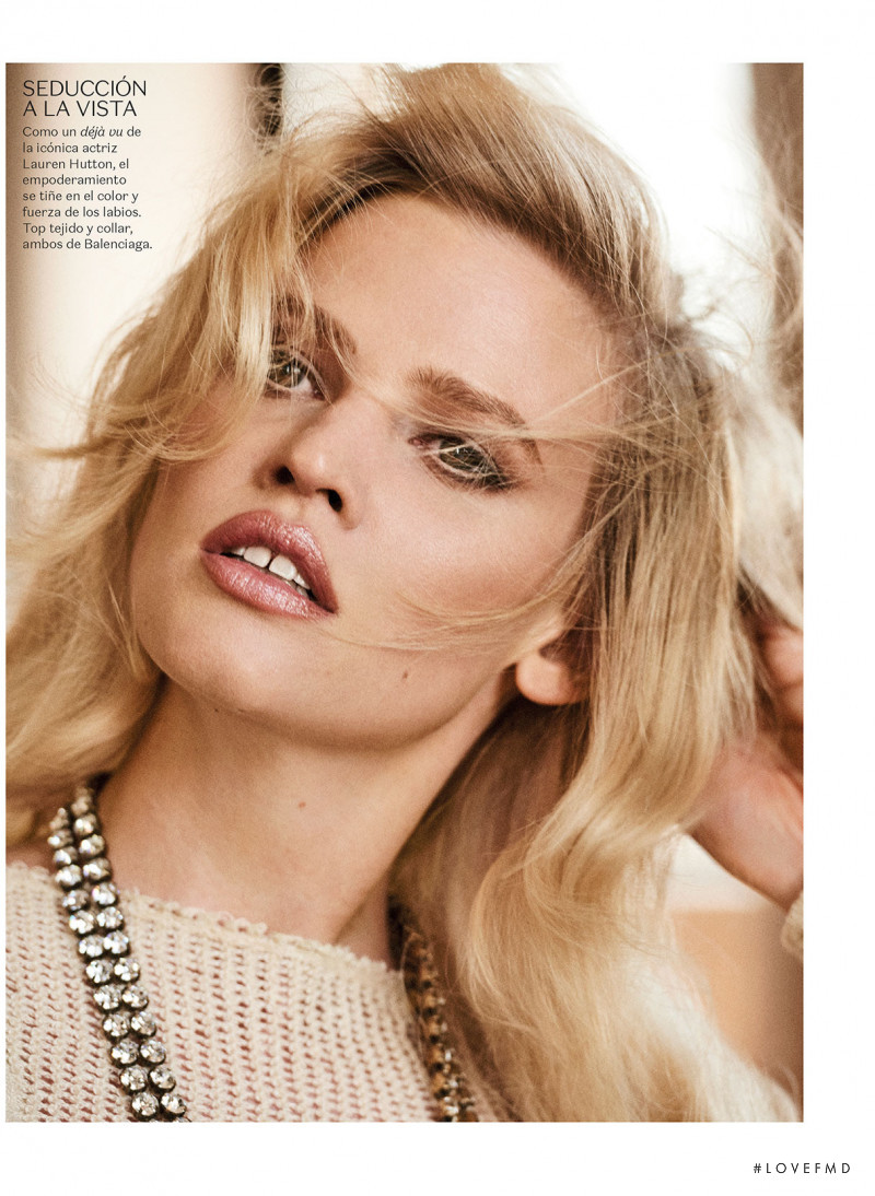 Lara Stone featured in Pasion y Poder, May 2017