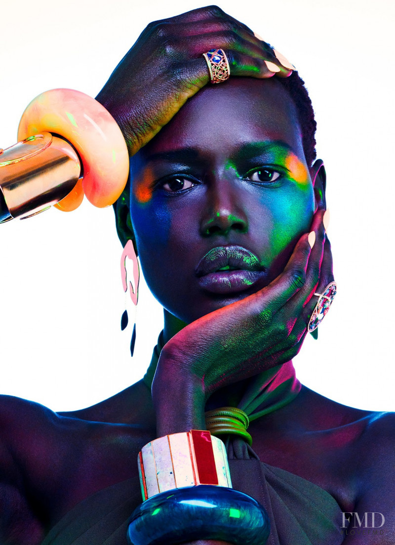 Ajak Deng featured in Estrela Cadente, April 2019