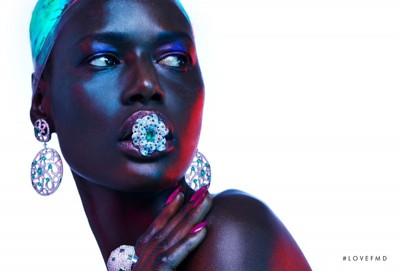 Ajak Deng featured in Estrela Cadente, April 2019