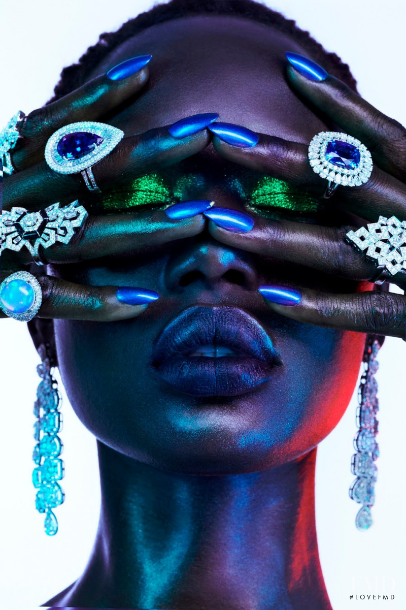 Ajak Deng featured in Estrela Cadente, April 2019