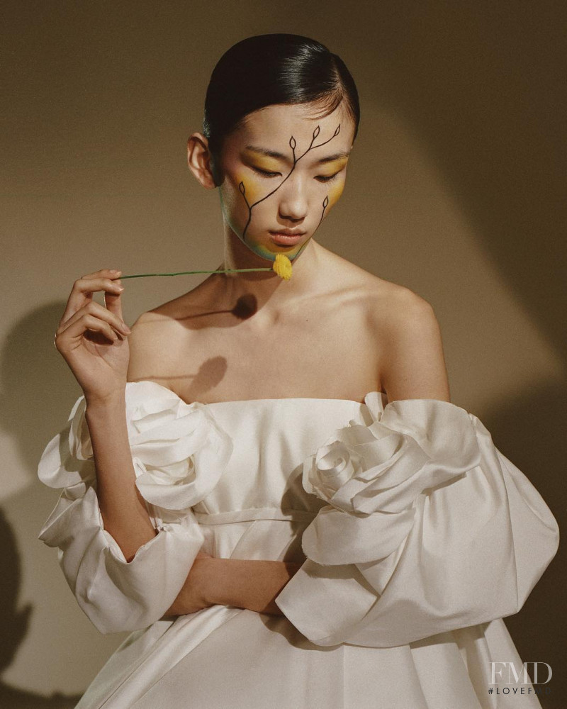 Liang Xiangqing featured in Florescer, April 2019