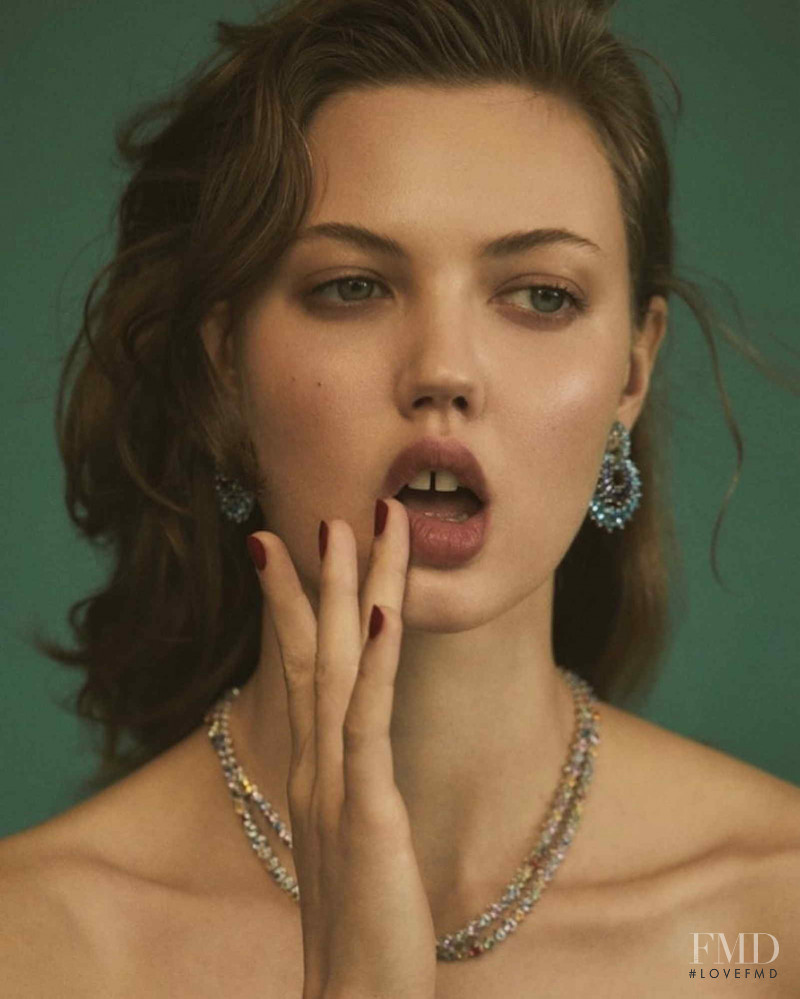 Lindsey Wixson featured in In Living Color, April 2019