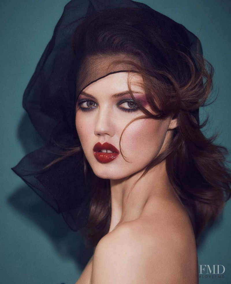 Lindsey Wixson featured in In Living Color, April 2019