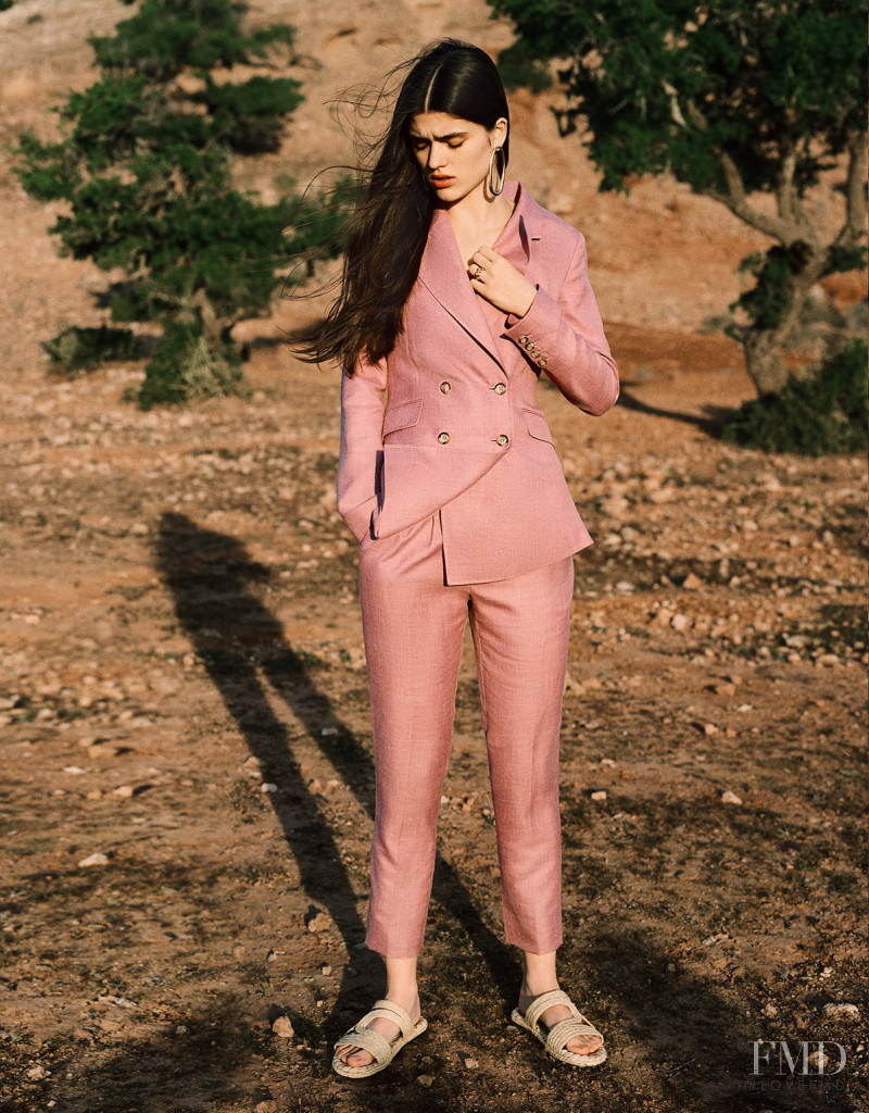 Alexandra Maria Micu featured in Hot Colour: Pink, April 2019