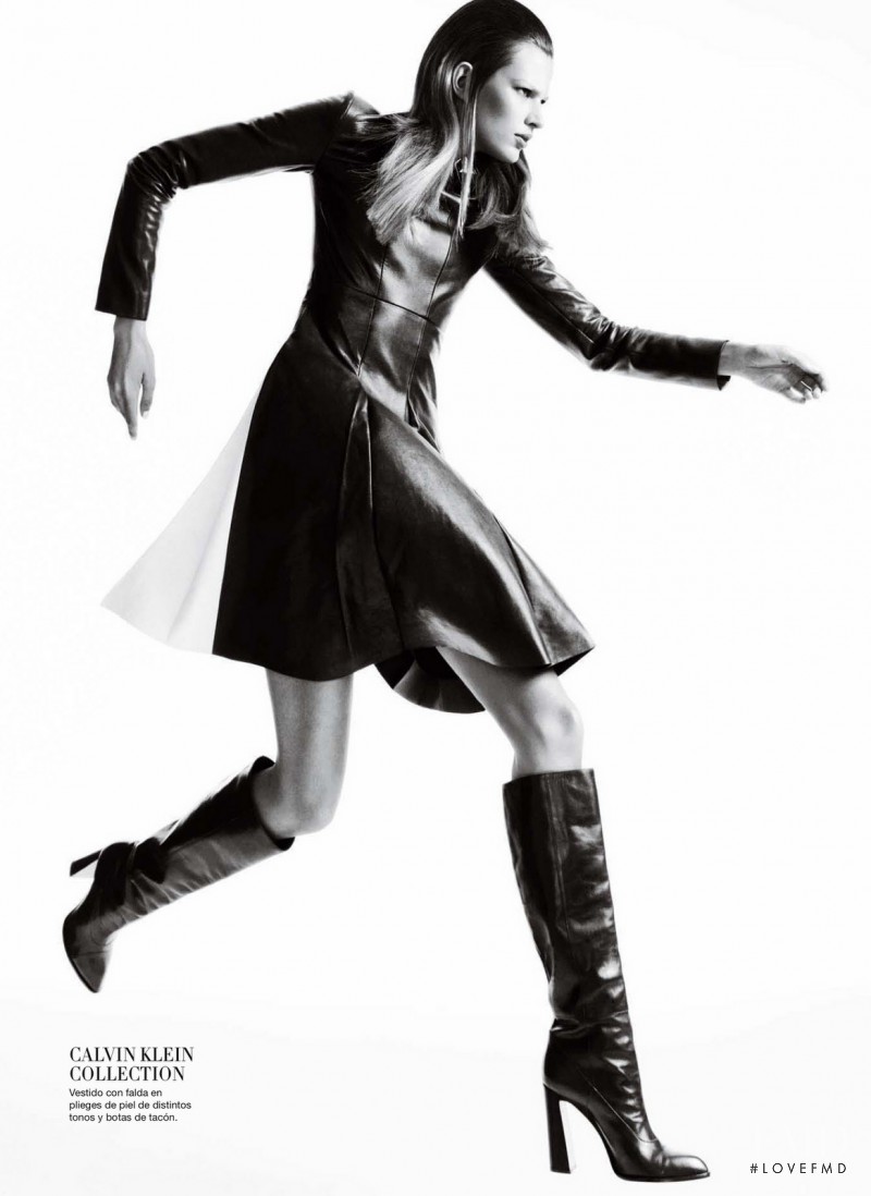Bette Franke featured in Negra Sombra, October 2012