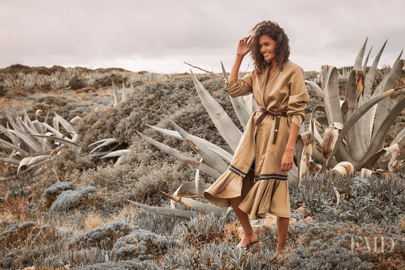 Nadia Araujo featured in Desert Rose, May 2019