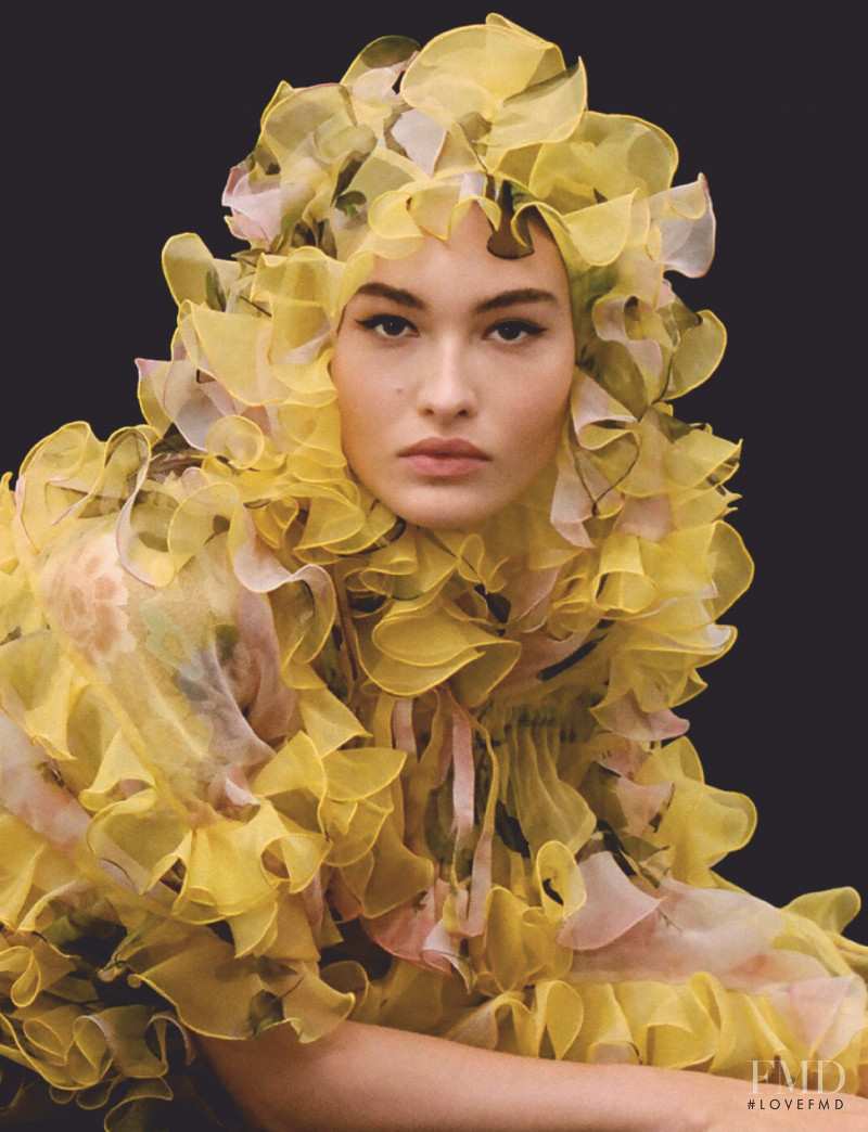 Grace Elizabeth featured in Portrait of a Bride, May 2019