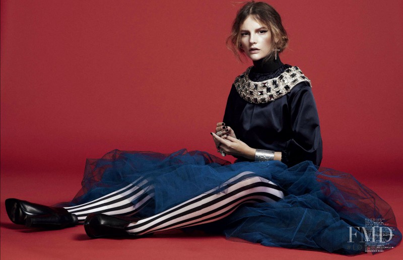 Sara Blomqvist featured in Reine D\'un Jour, October 2012