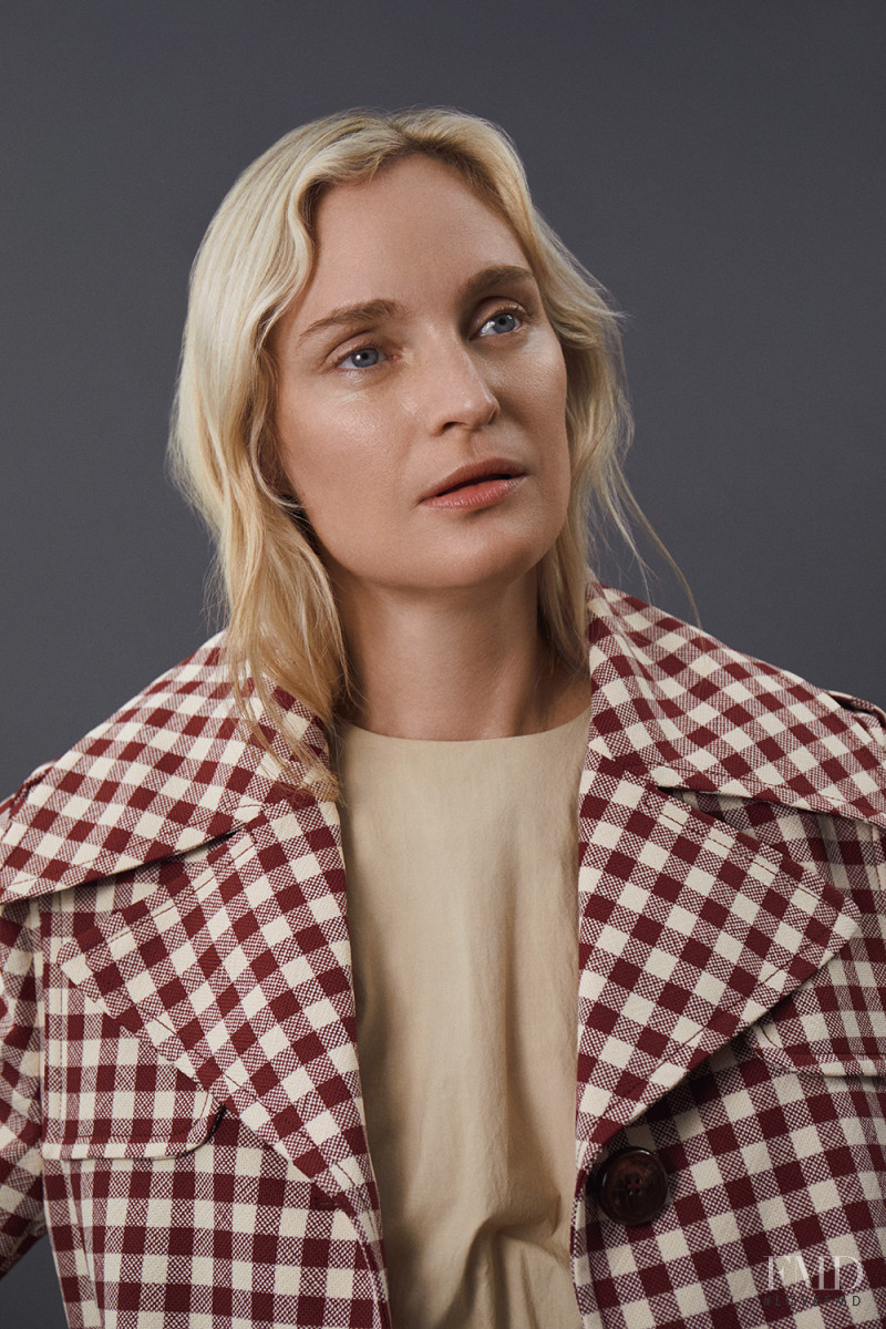 Amy Wesson featured in Skräddad Elegans/Tailored Elegance, May 2019