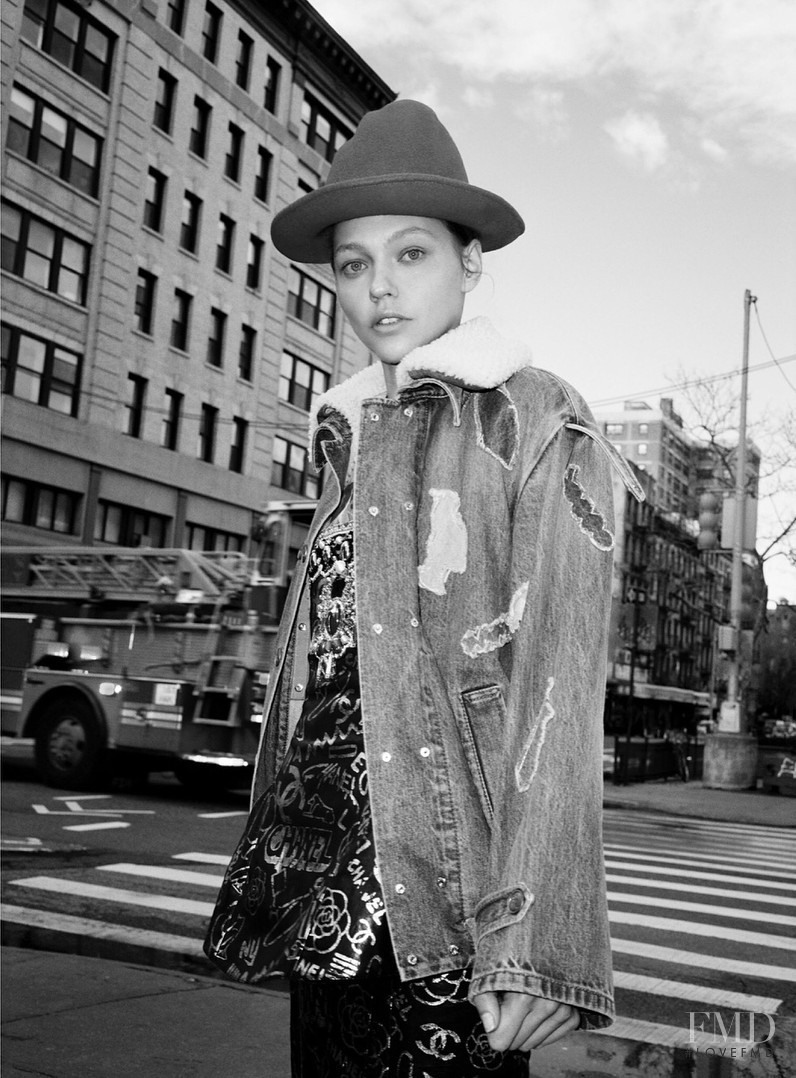 Sasha Pivovarova featured in Sasha Pivovarova, February 2019