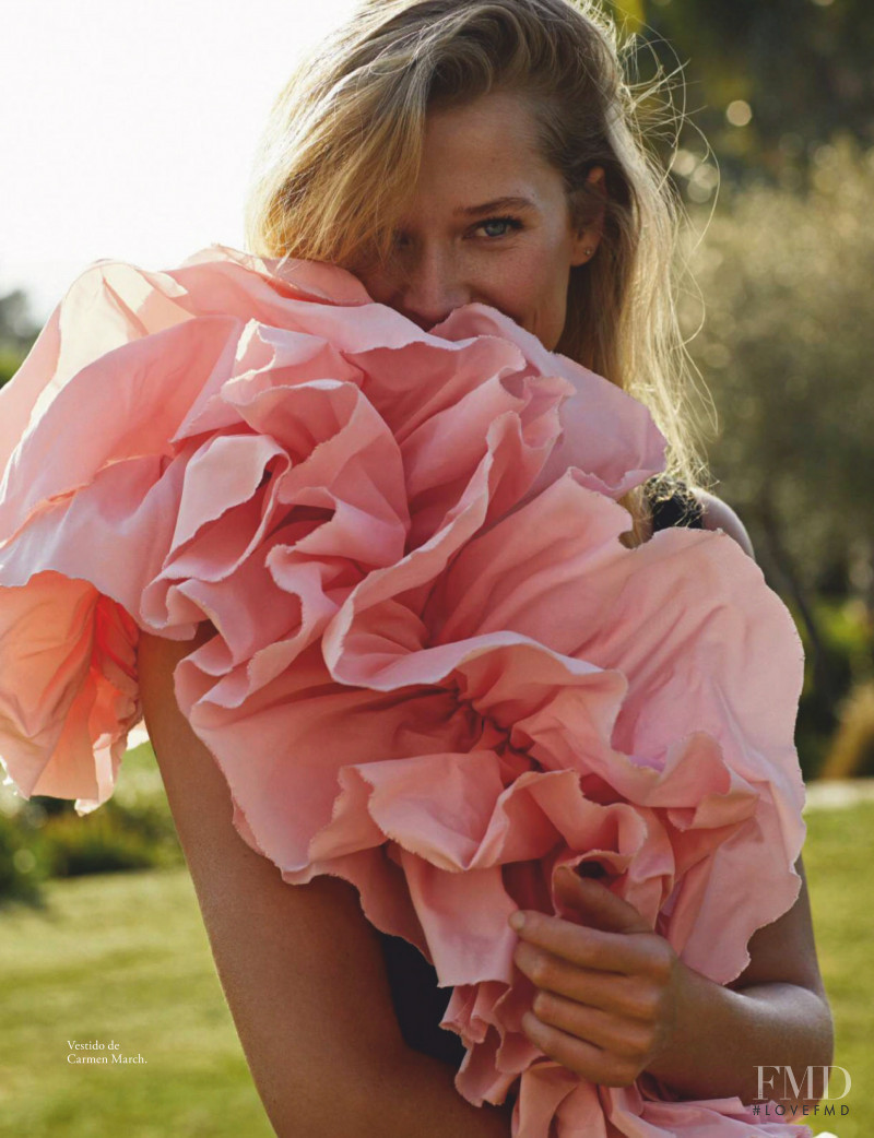 Toni Garrn featured in La Gran Belleza, May 2019