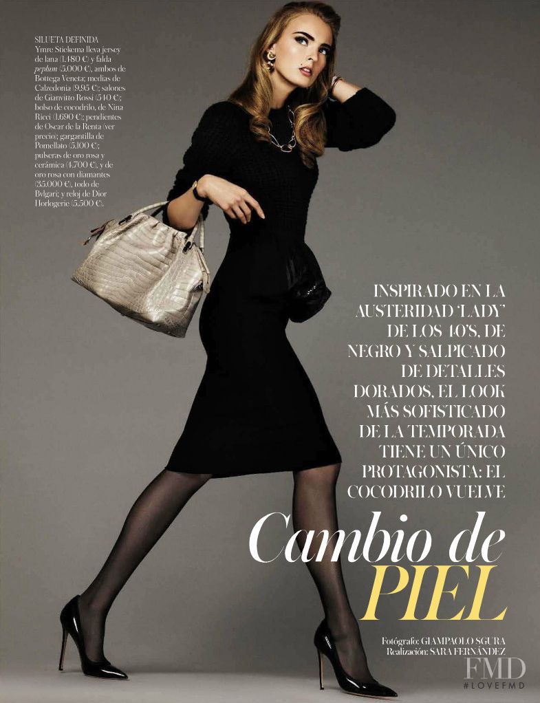 Ymre Stiekema featured in Cambio De Piel, October 2012