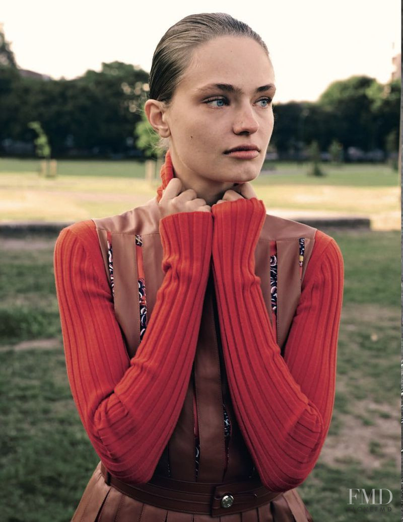Anna Mila Guyenz featured in Anna Mila Guyenz VF Style, August 2018