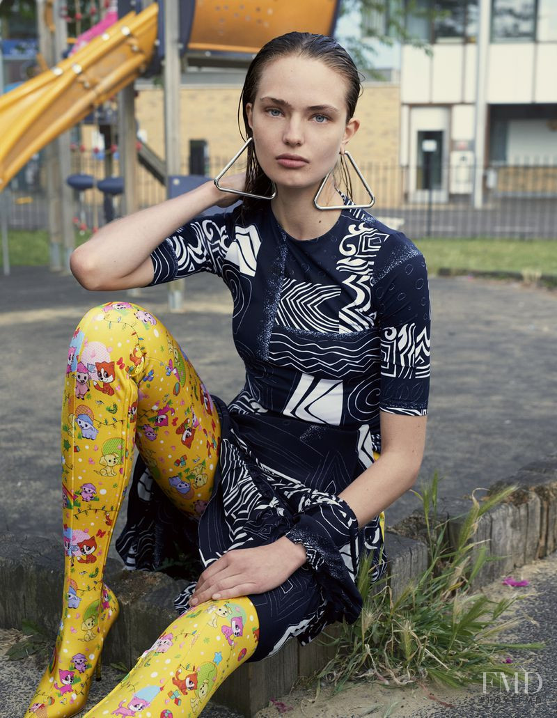 Anna Mila Guyenz featured in Pre-Collection, September 2018