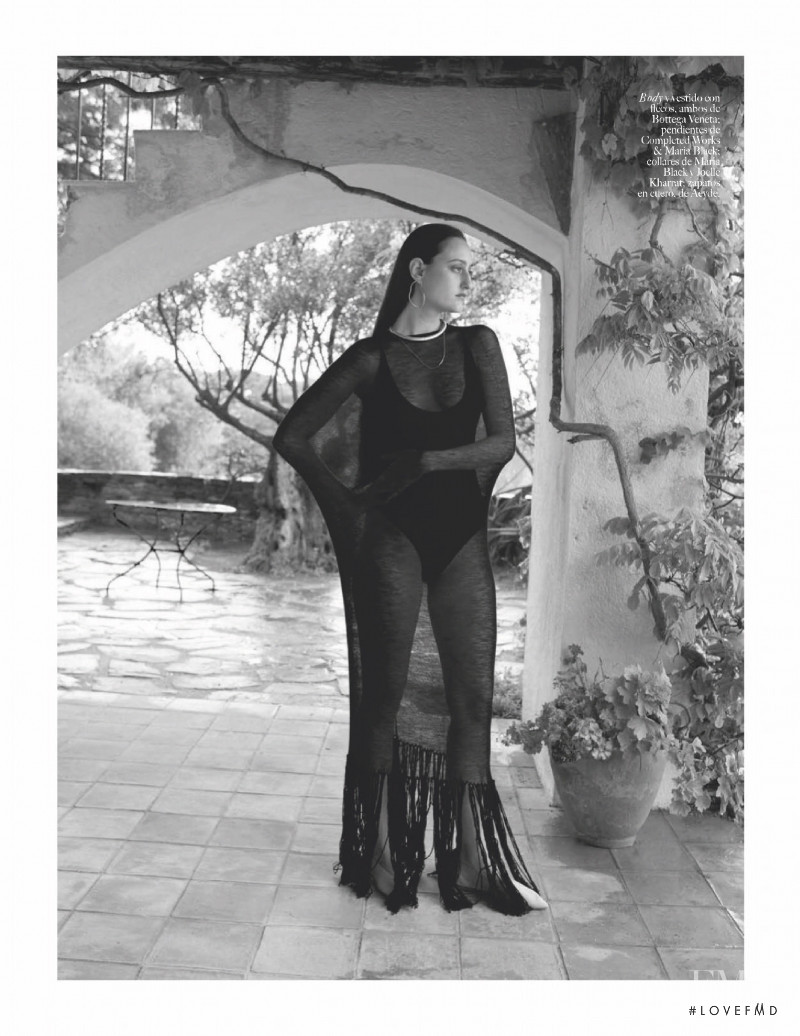 Jess Maybury featured in La Mujer Feliz Y Creativa, June 2019