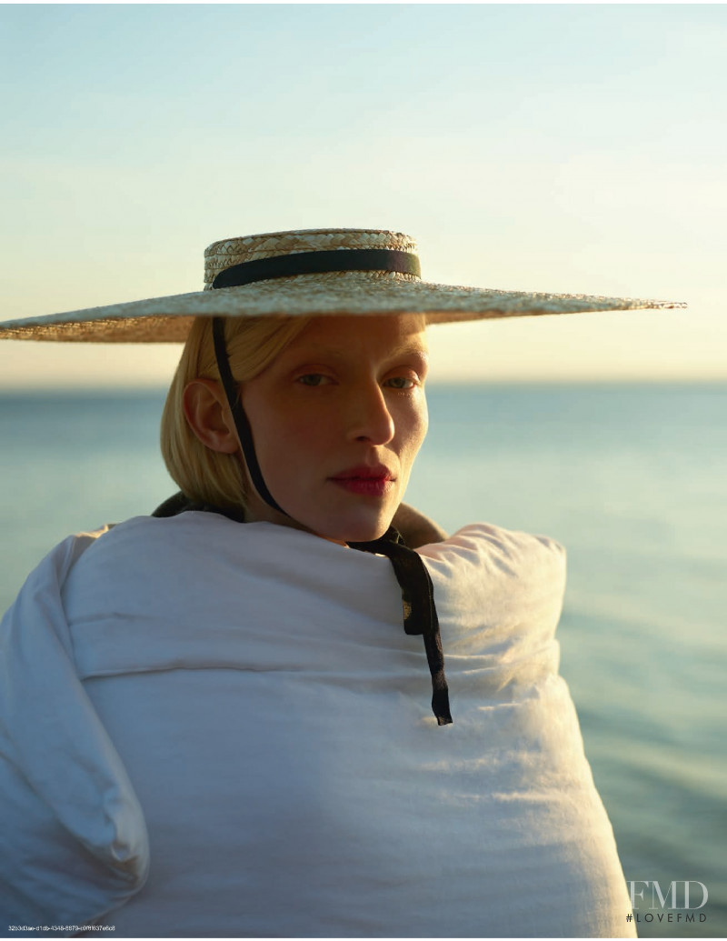 Maggie Maurer featured in Pla?a lepsza ni? wybieg, June 2019