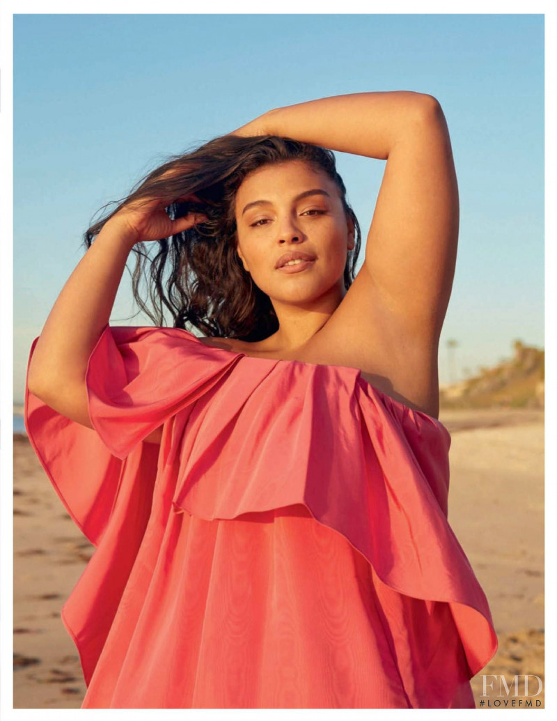 Paloma Elsesser featured in Diva De Playa, June 2019