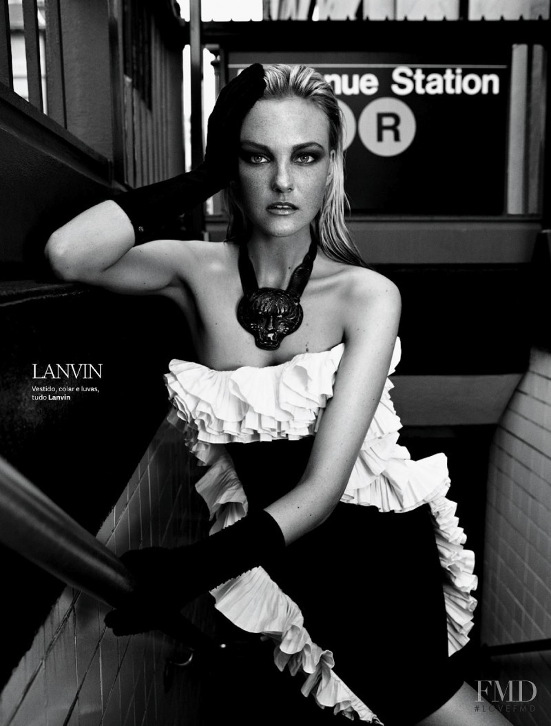 Caroline Trentini featured in Conexao Fashion, September 2012