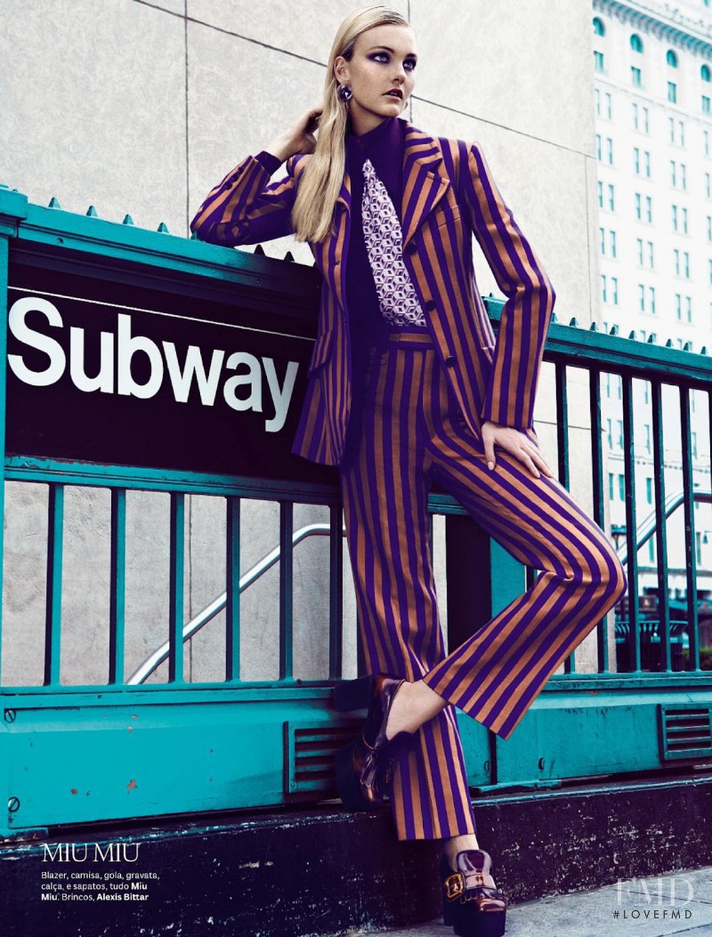 Caroline Trentini featured in Conexao Fashion, September 2012