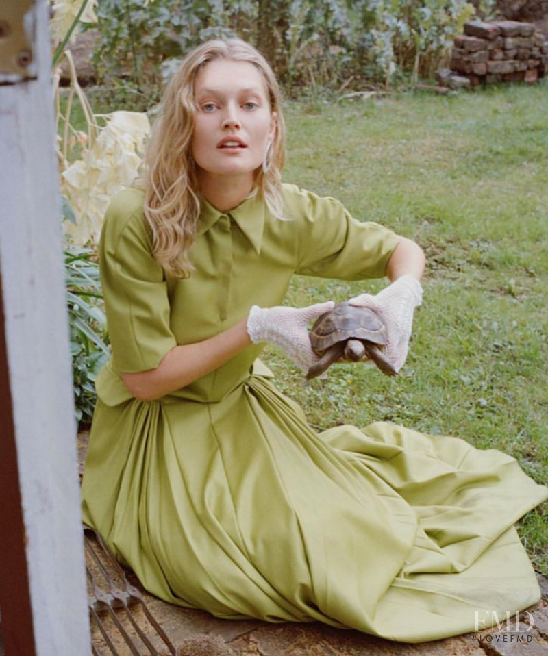 Toni Garrn featured in Toni Garrn, September 2019