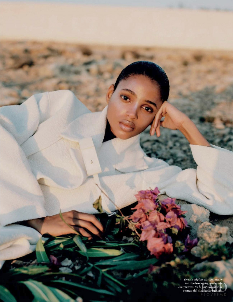 Aya Jones featured in A Su Manera, September 2019