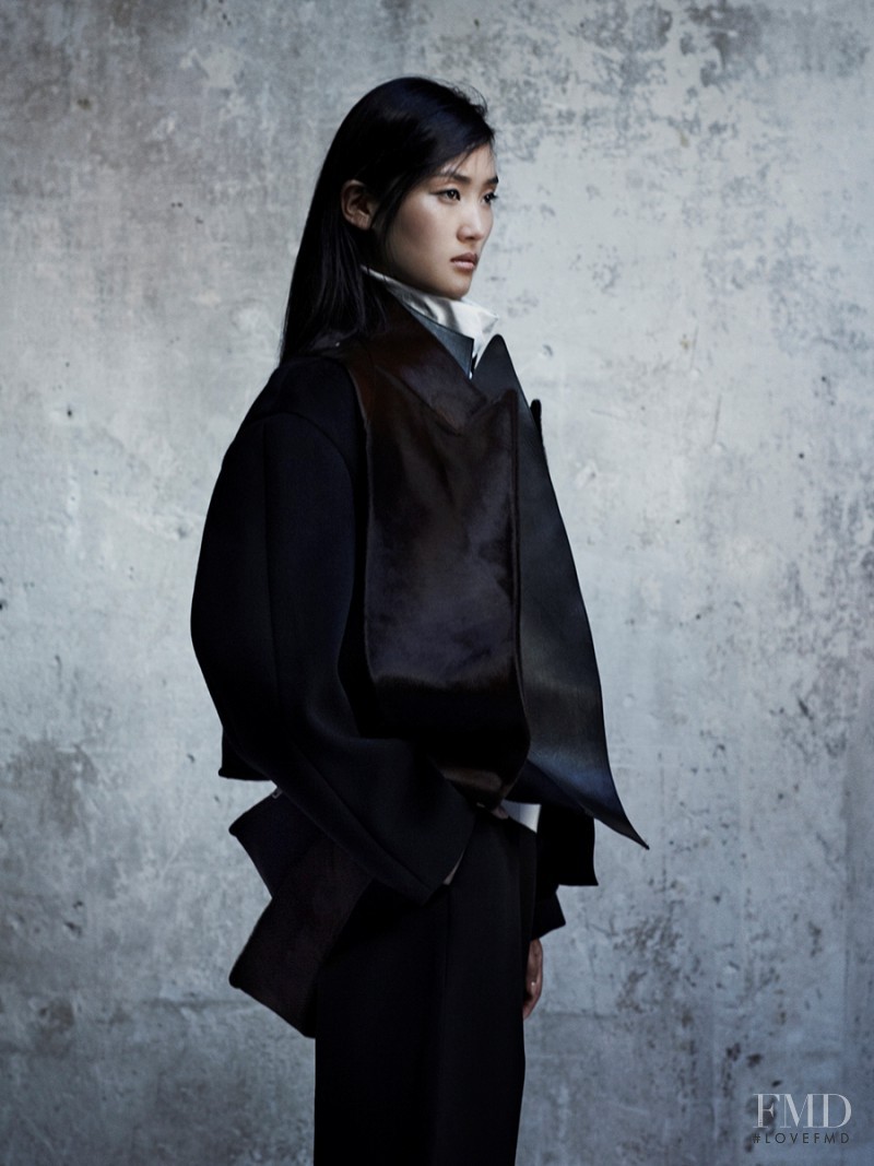 Lina Zhang featured in New Minimalism, October 2012