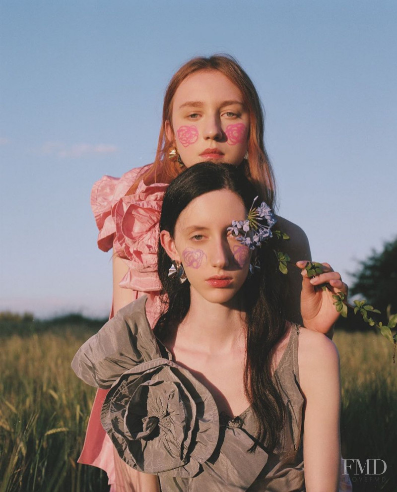 Martina Lew featured in Vale encantado, July 2019