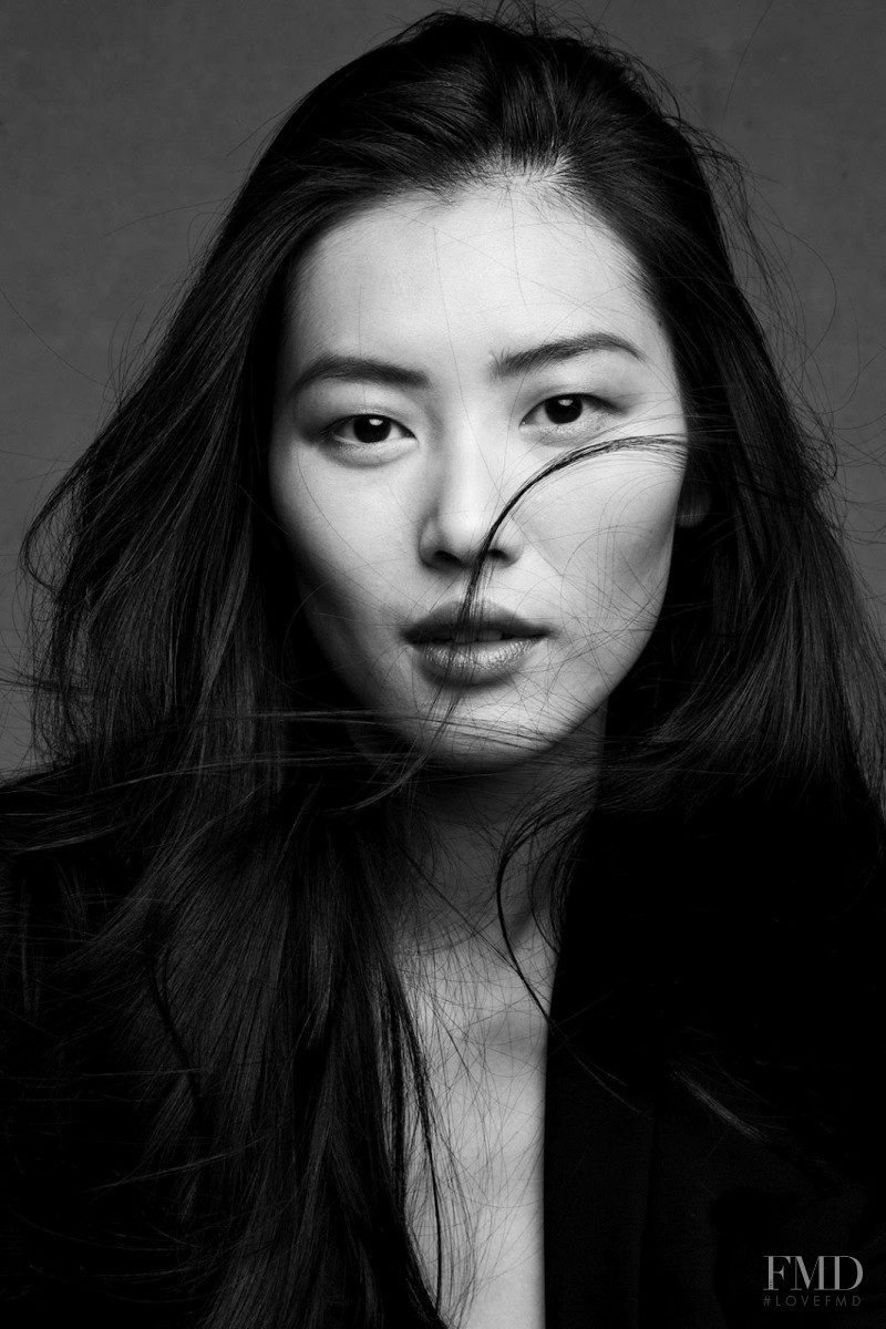 Liu Wen featured in What\'s Contemporary, October 2012