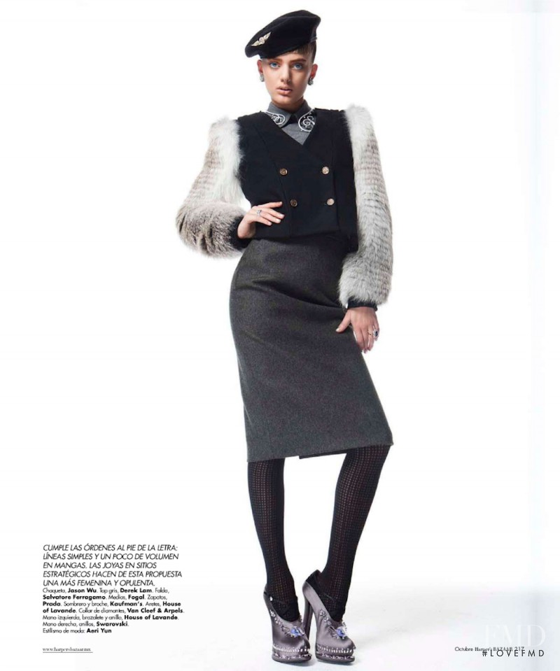 Bregje Heinen featured in Militar Chic, October 2012