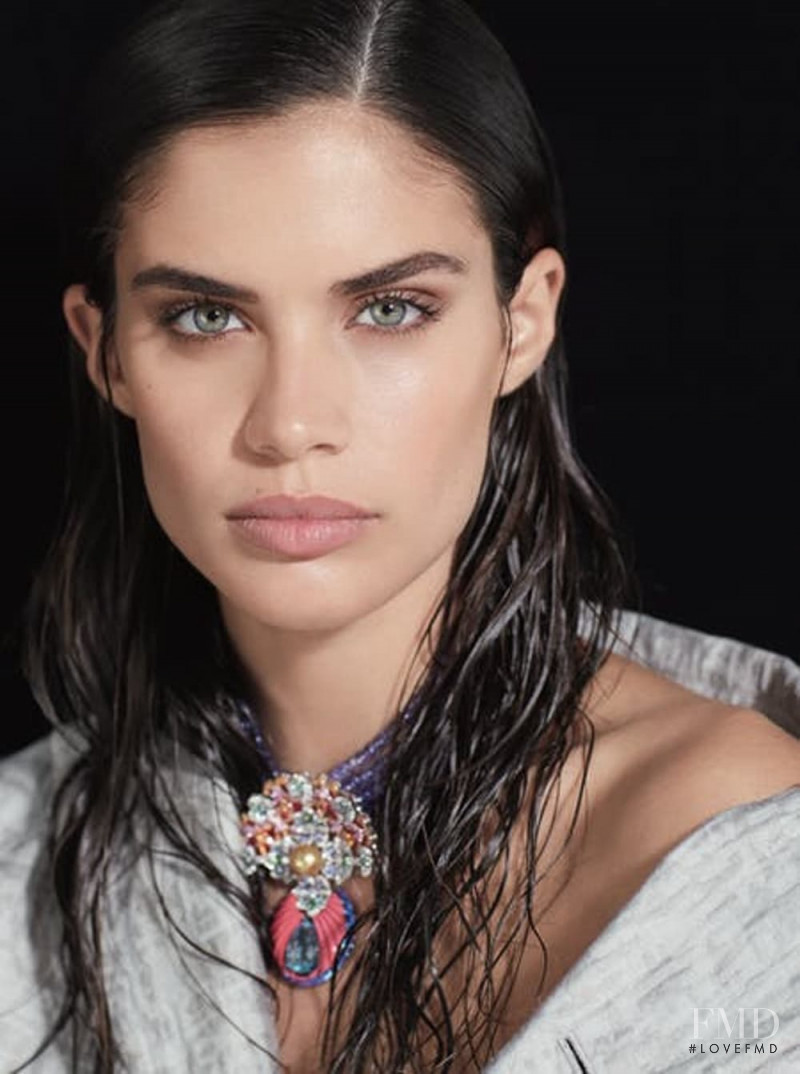 Sara Sampaio featured in Sara Sampaio, May 2018