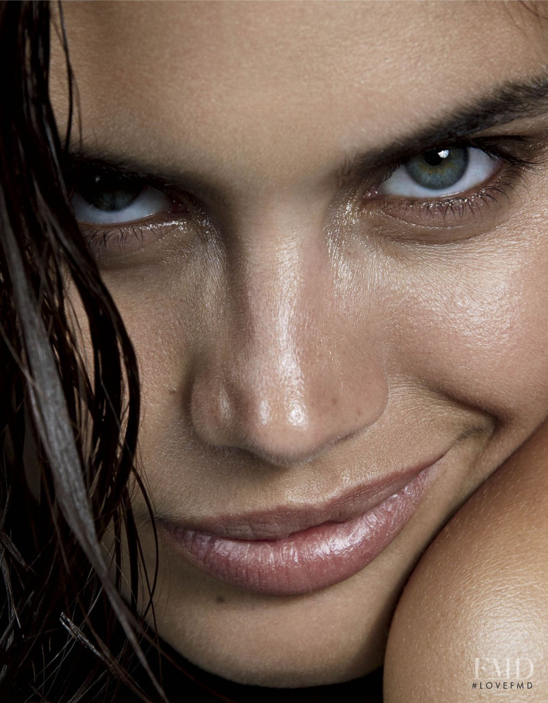 Sara Sampaio featured in Sara Sampaio, October 2017