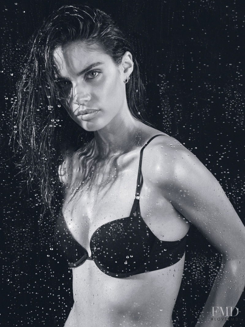 Sara Sampaio featured in Sara Sampaio, September 2016