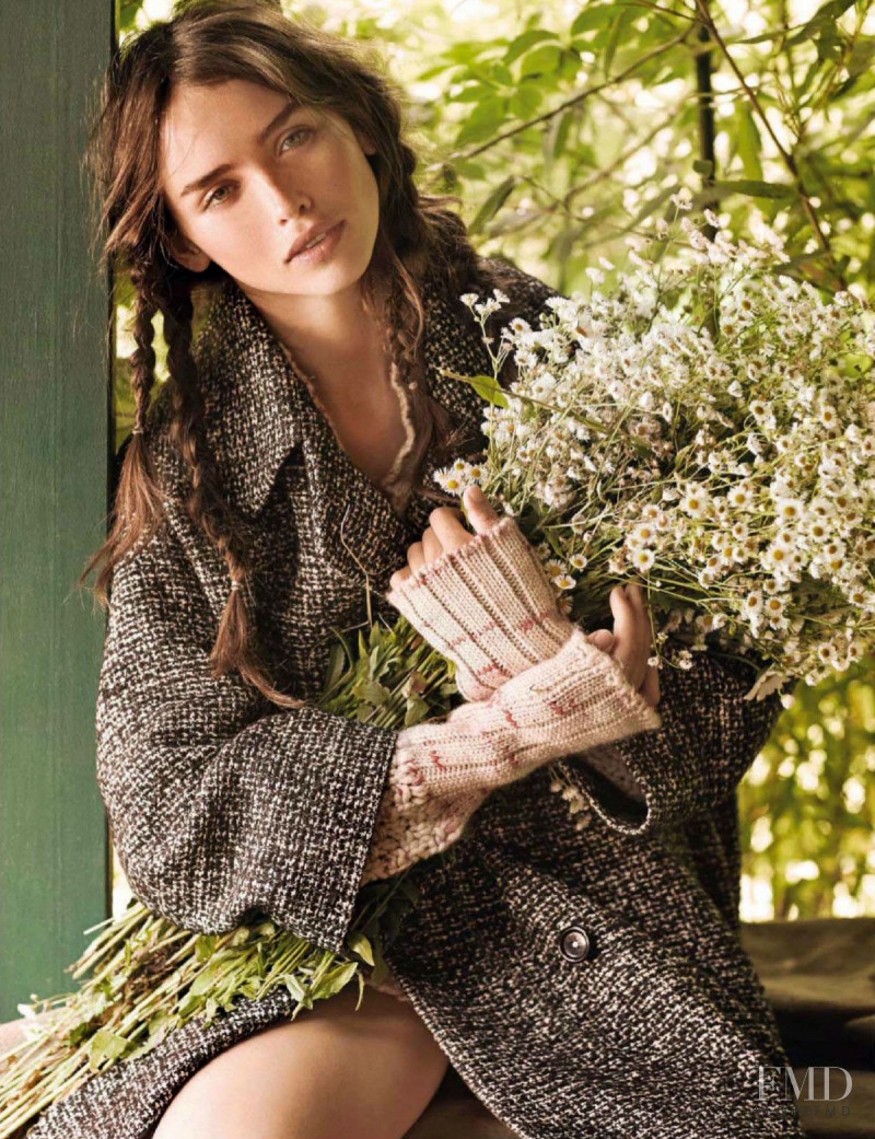 Carolina Sanchez featured in Sweet Country Home, October 2014