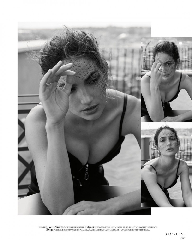 Lily Aldridge featured in Lily Aldridge, December 2019