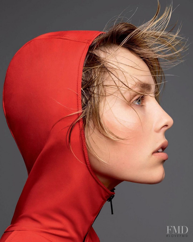 Edie Campbell featured in Cambiar, January 2020