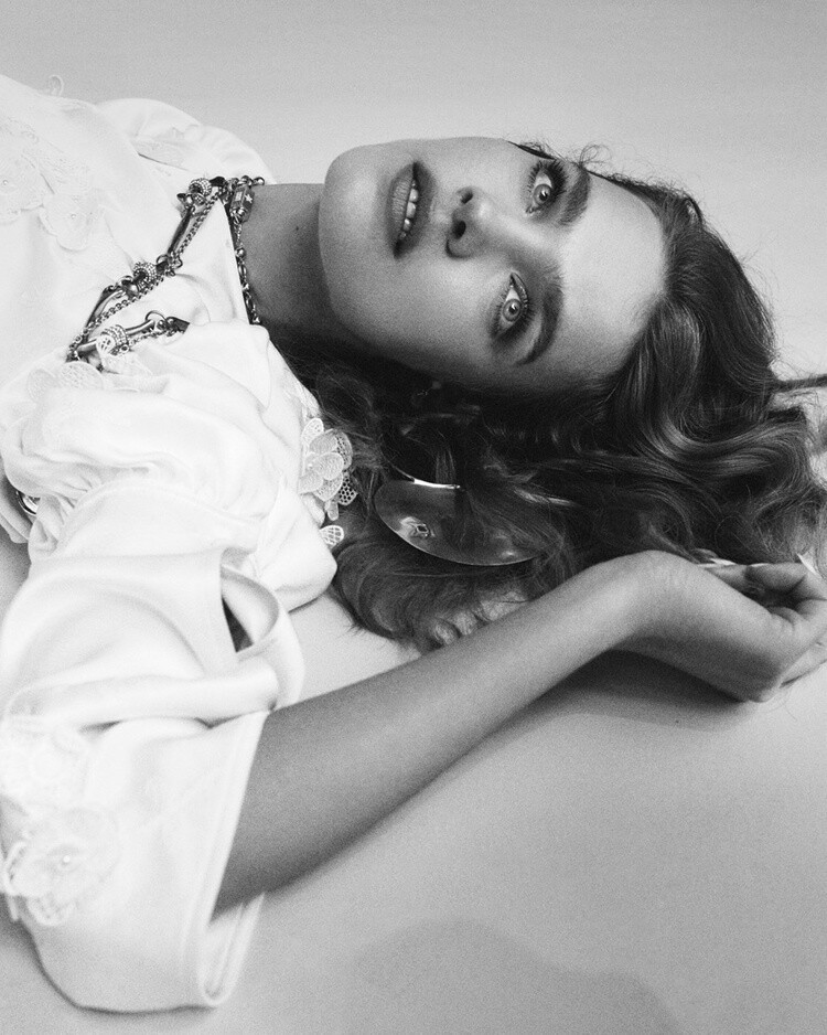 Natalia Vodianova featured in Un Roman Russe, February 2020