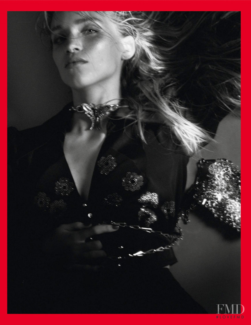 Rebecca Leigh Longendyke featured in Premiere Classe, February 2020