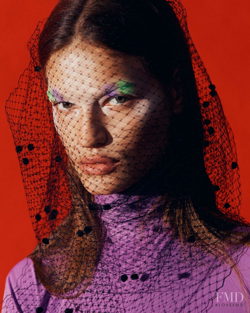 Faretta Radic featured in Métamorphose multiple, November 2019